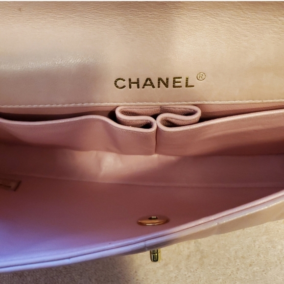 Authentic Chanel Chocolate Bar Flap Bag in Pink - Picture 9 of 17